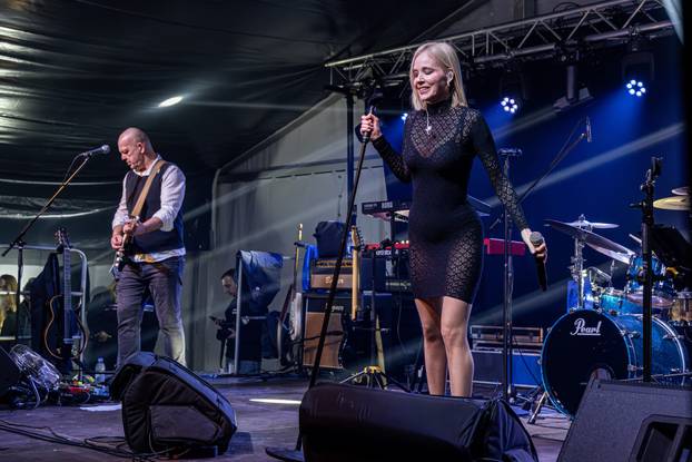 Žminj: Koncert Jelene Rozge za Valentinovo 