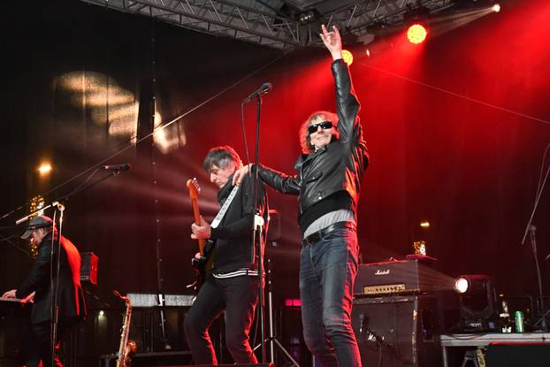 Koncert Psihomodo Popa na adventu u Koprivnici