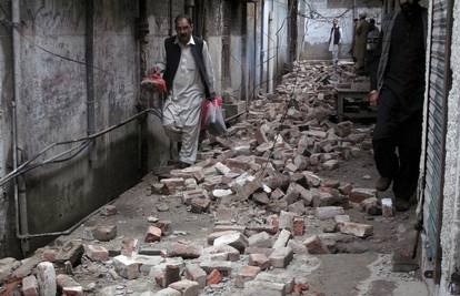 Potres uzdrmao  Afganistan i Pakistan: Više od 100 mrtvih