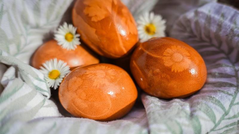 FOTO Tradicionalno bojanje pisanica - Evo kako ih možete jednostavno obojati u luku