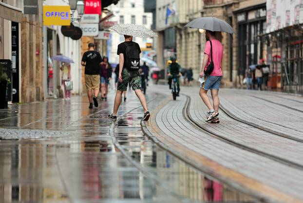 Građane Zagreba u popodnevnim satima osvježio ljetni pljusak