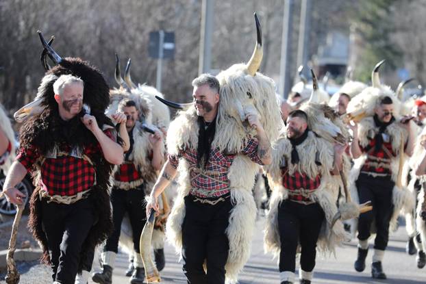 Grobnički dondolaši obilaze sela na Grobinštini.