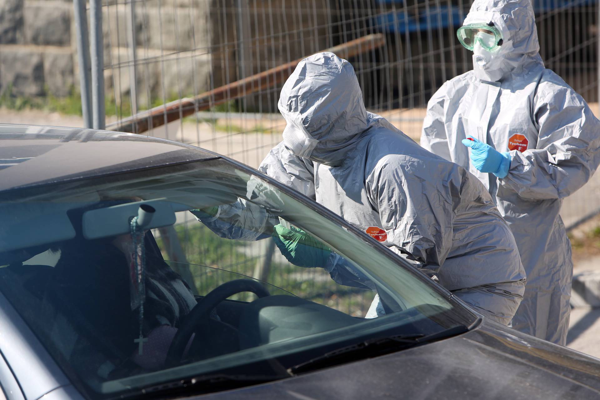 U Općoj bolnici Karlovac otvoreno  "drive in" testiranje na koronavirus