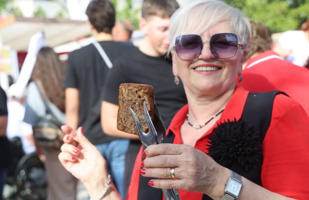 Kaštela: Najveća do sada “Fešta o boba”.
