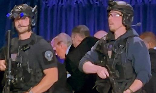 VIDEO Evo kamo su tajni agenti odveli Trumpa nakon pucnjave