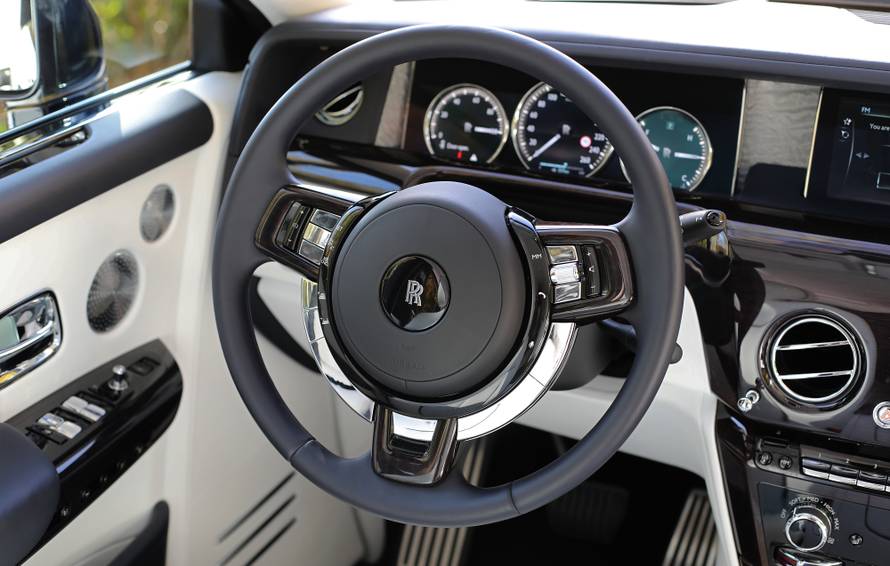 Luksuz od milijun eura: Vozili smo novi Rolls-Royce Phantom