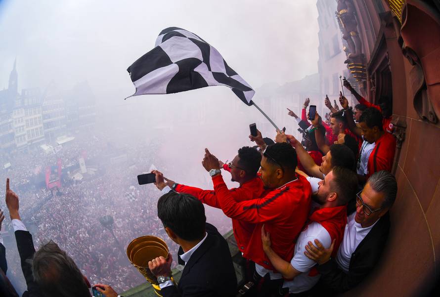 Eintracht Frankfurt wins German DFB Cup final