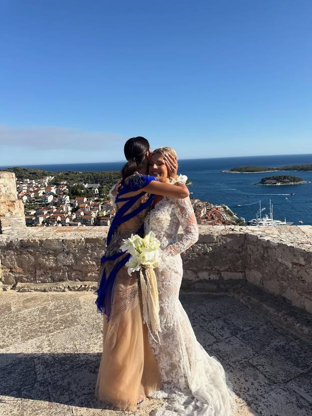 FOTO Borna Ćorić se u tajnosti oženio za prelijepu influencericu iz Dalmacije! Skupa su 3 godine