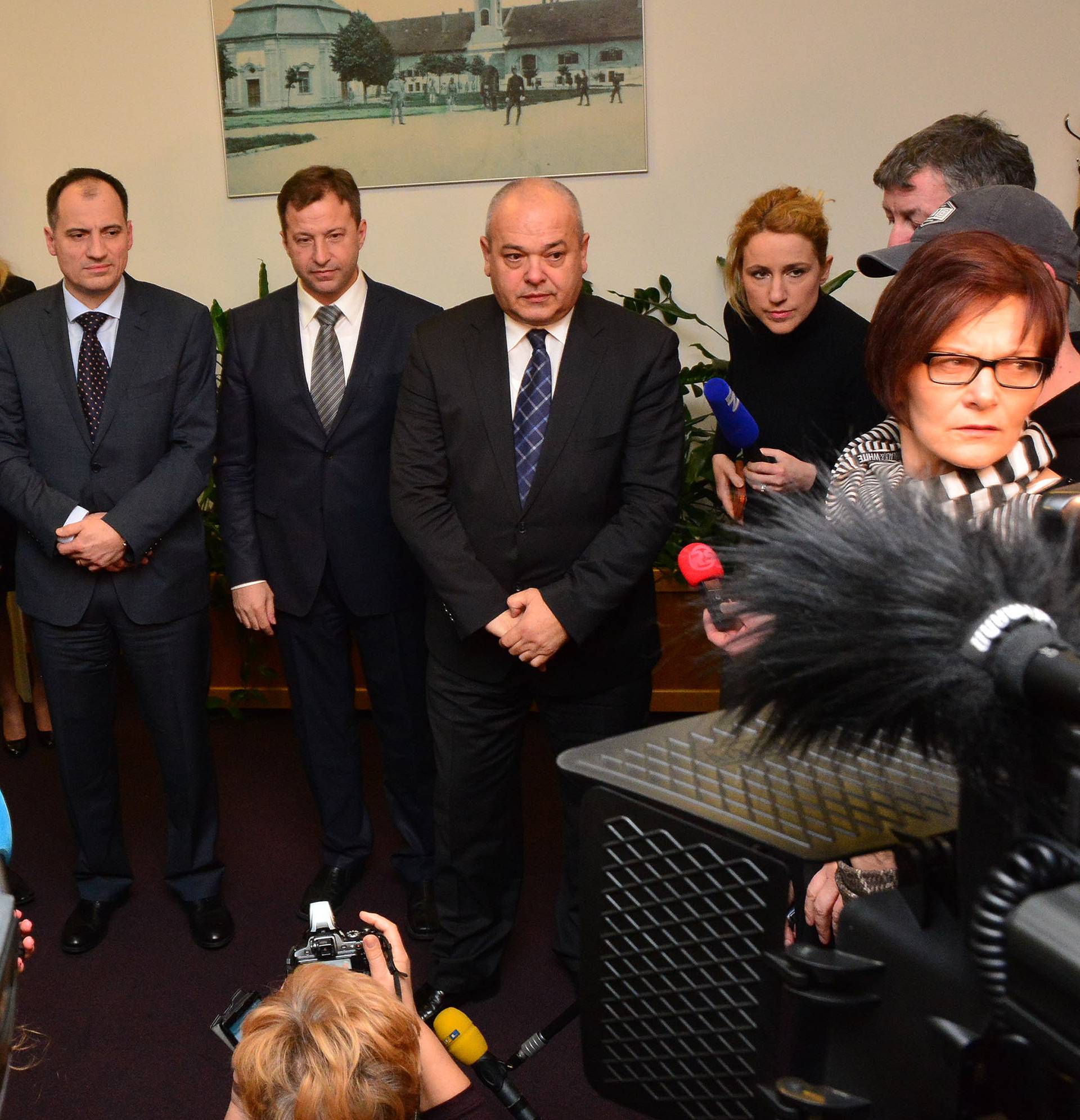 Slavonski Brod u isto vrijeme su posjetila čak tri ministra