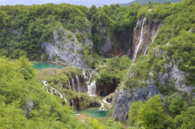 Turisti na Plitvicama
