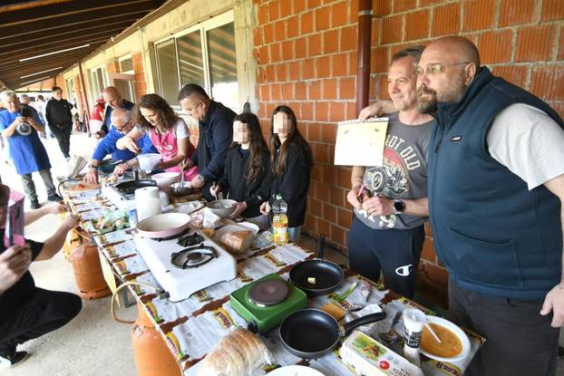 FOTO Najbolja kajgana radi se u Kajgani! Za pobjedu nije bitna veličina jaja, već tehnika