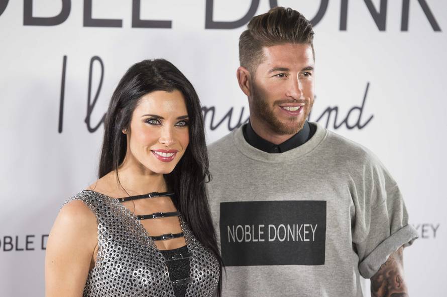 Real Madrid players present Doble Donkey.