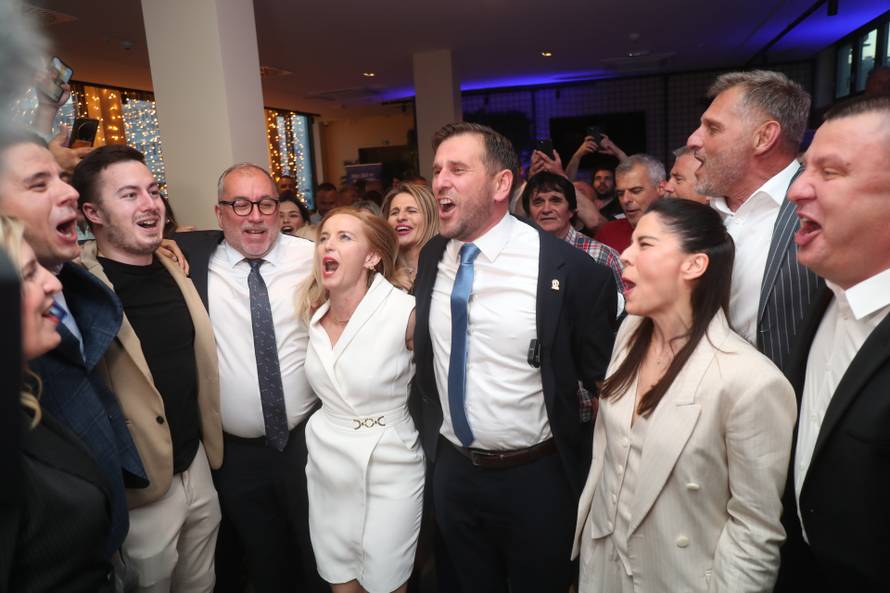 Split: HDZ-ov Tomislav Šuta proglasio izbornu pobjedu, slavi se u njegovom stožeru