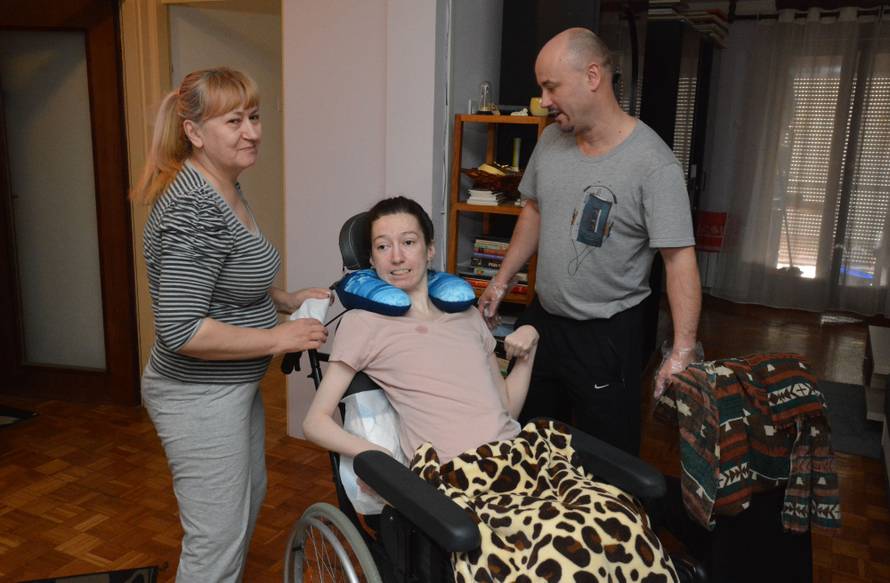 Anita se opet smije: 'Moja kći je veliki borac, ona želi živjeti'