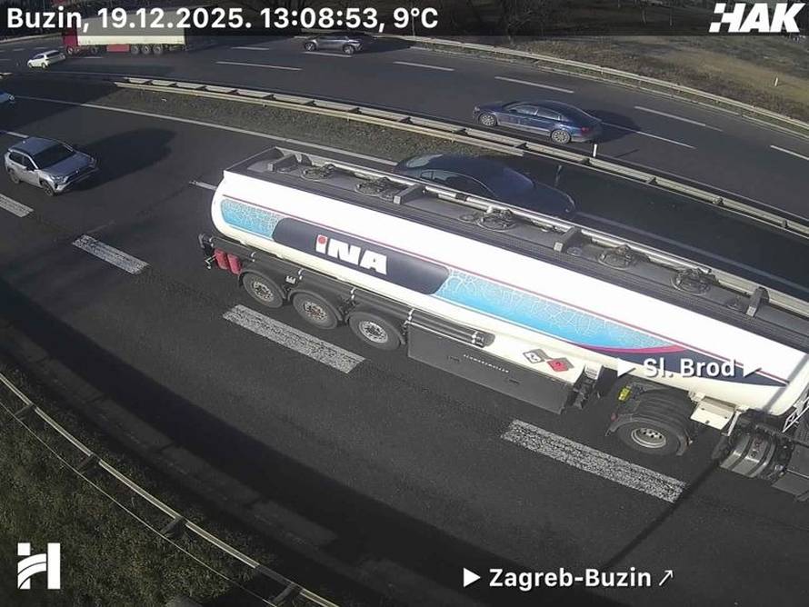 Kaos na zagrebačkoj obilaznici: Sudar dva auta, kolona 11 km!