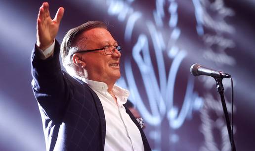 Dirljiv oproštaj: Zagreb pjeva Halidu u nedjelju ispred HNK-a