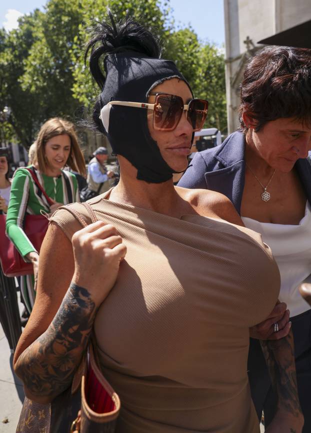 Katie Price arriving at The Royal Courts of Justice