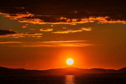 FOTO Pogledajte prekrasan zalazak sunca u Kaštelima