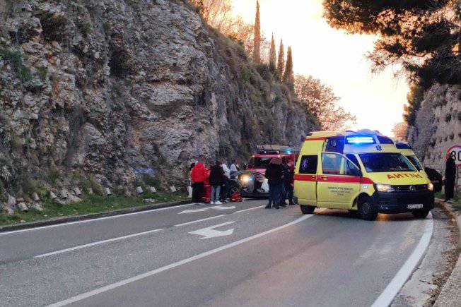 FOTO U sudaru kod Dubrovnika više ozlijeđenih: Dojurila Hitna i vatrogasci, zatvorili su promet