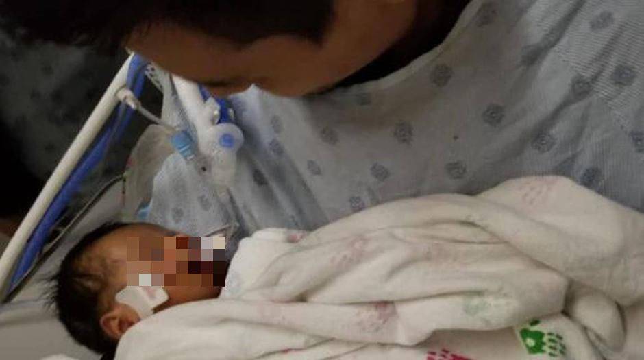 Otac bebe nasilno izvađene iz utrobe: 'Moj sin je otvorio oči'