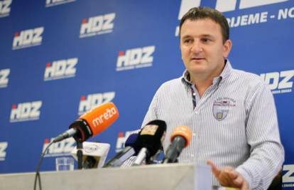 HDZ: To je bila provokacija, Hrvatskoj podvaljuju nacizam