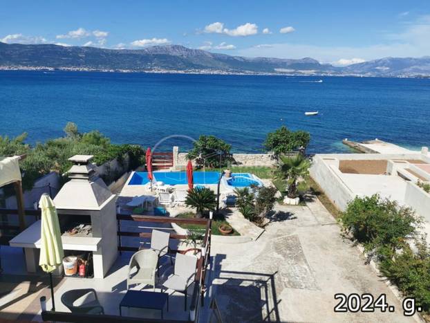 FOTO Hrvatski san: Pogledajte za koliko se prodaje kuća  - prvi red do mora u okolici Splita