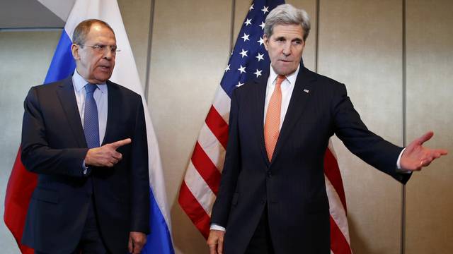 Lavrov i Kerry pozivaju da što  prije počnu pregovori o Siriji