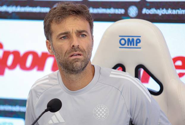 Konferencija za medije HNK Hajduk, trener Gonzalo Garcia i Anthony Kalik