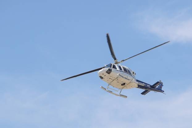 Zagreb: Policijski helikopter i policija na krovu zgrada u blizini Hipodroma