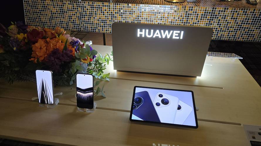 Huaweijev preklopni Mate X6 vidi 'sve boje', a FreeBuds Pro4 slušalice mogu utišati koncert