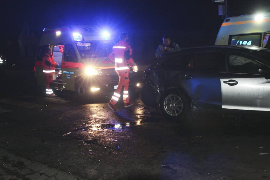 U Međimurju se sudarila tri automobila, petero ozlijeđenih