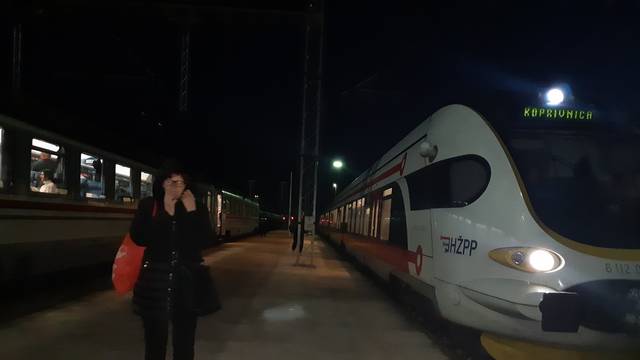Zastoj vlakova kod Križevaca: 'Putnici u vlaku bez grijanja...'