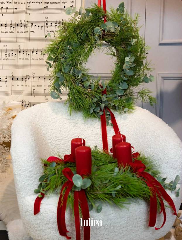 FOTO Domaći kreativci svojim vijencima za vrata stvaraju blagdansku magiju već na ulazu