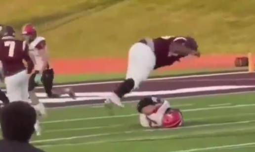 VIDEO Užas u Americi: Mrcina (15) slomila je kičmu vršnjaku