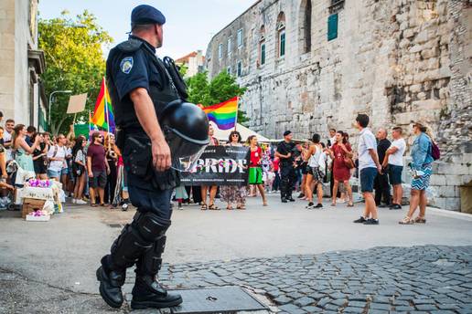 Homofobni napad u Splitu: Volonter Split Pridea teško ozlijeđen, čekaju ga terapije