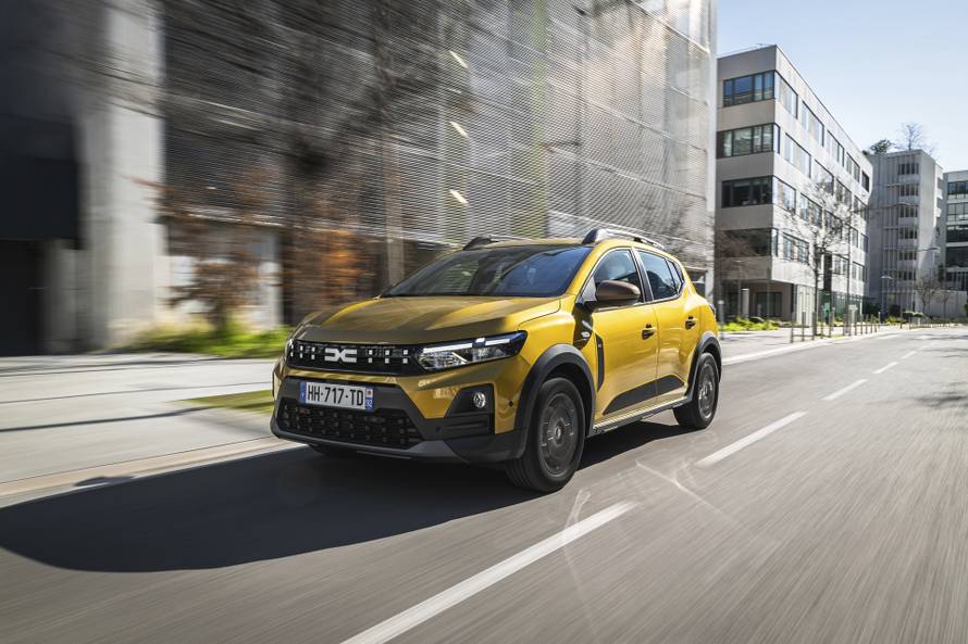 DACIA SANDERO STEPWAY III (BJI CROSS)