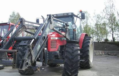 Općina kupila preko interneta traktor, no nikad ga nisu dobili