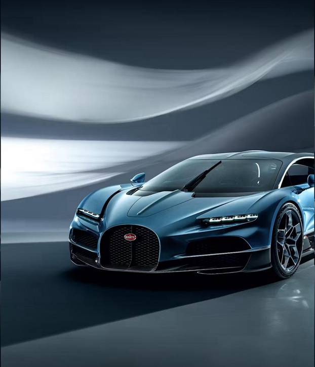 FOTO Mijenja ime na dresu, ali i aute, kao čarape! Pogledajte impresivnu Haalandovu garažu