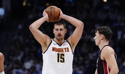 VIDEO Monstruozna statistika Jokića, Sixersi pobijedili Celticse