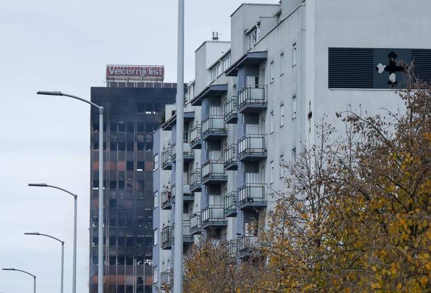 Zagreb: Dim i dalje izlazi iz Vjesnikovog nebodera