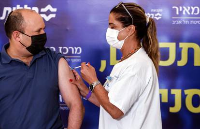 Premijer Izraela primio je treću dozu cjepiva: Cijepite se, mogli bismo izbjeći četvrto zatvaranje