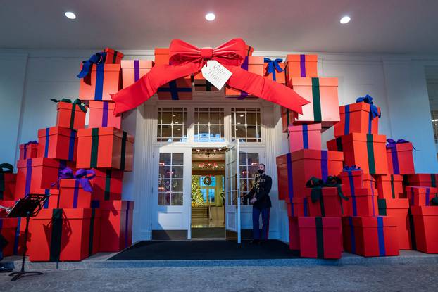 Christmas Decoratons at the White House.