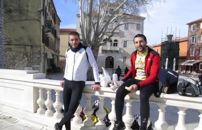 U pet godina će obići svijet na biciklima, posjetili su i Zadar