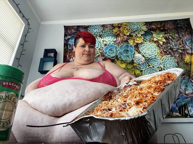 800lb fetish model dishes on bizarre requests from clients