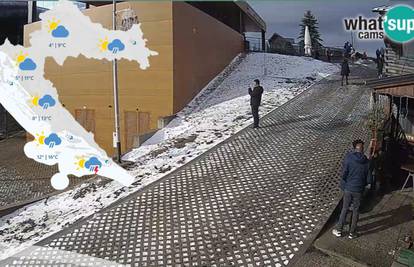Na Sljemenu je pao snijeg, po kopnenoj Hrvatskoj padaju temperature:  Stižu kiša i magla