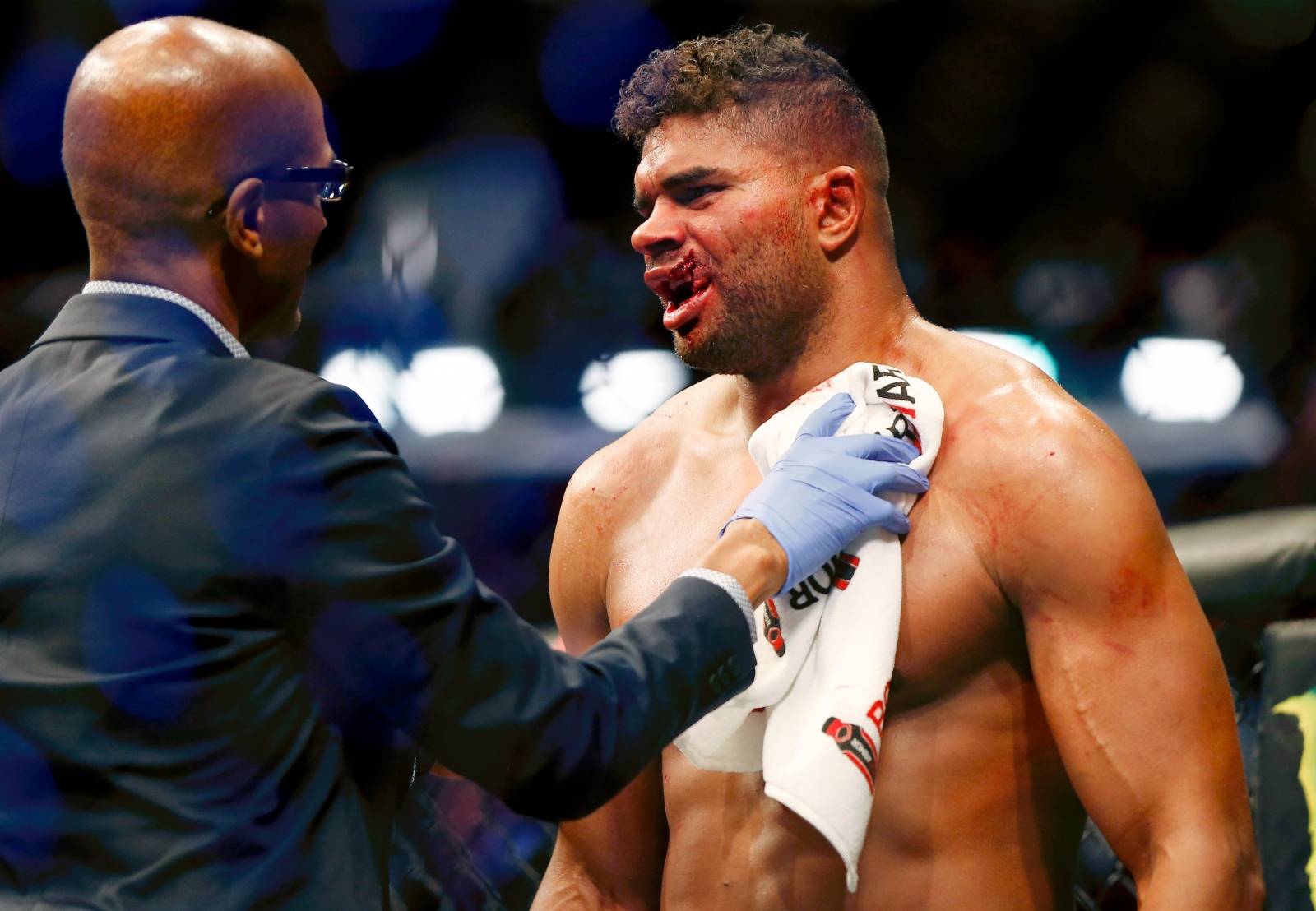 MMA: UFC Fight Night-Washington DC-Overeem vs Rozenstruik