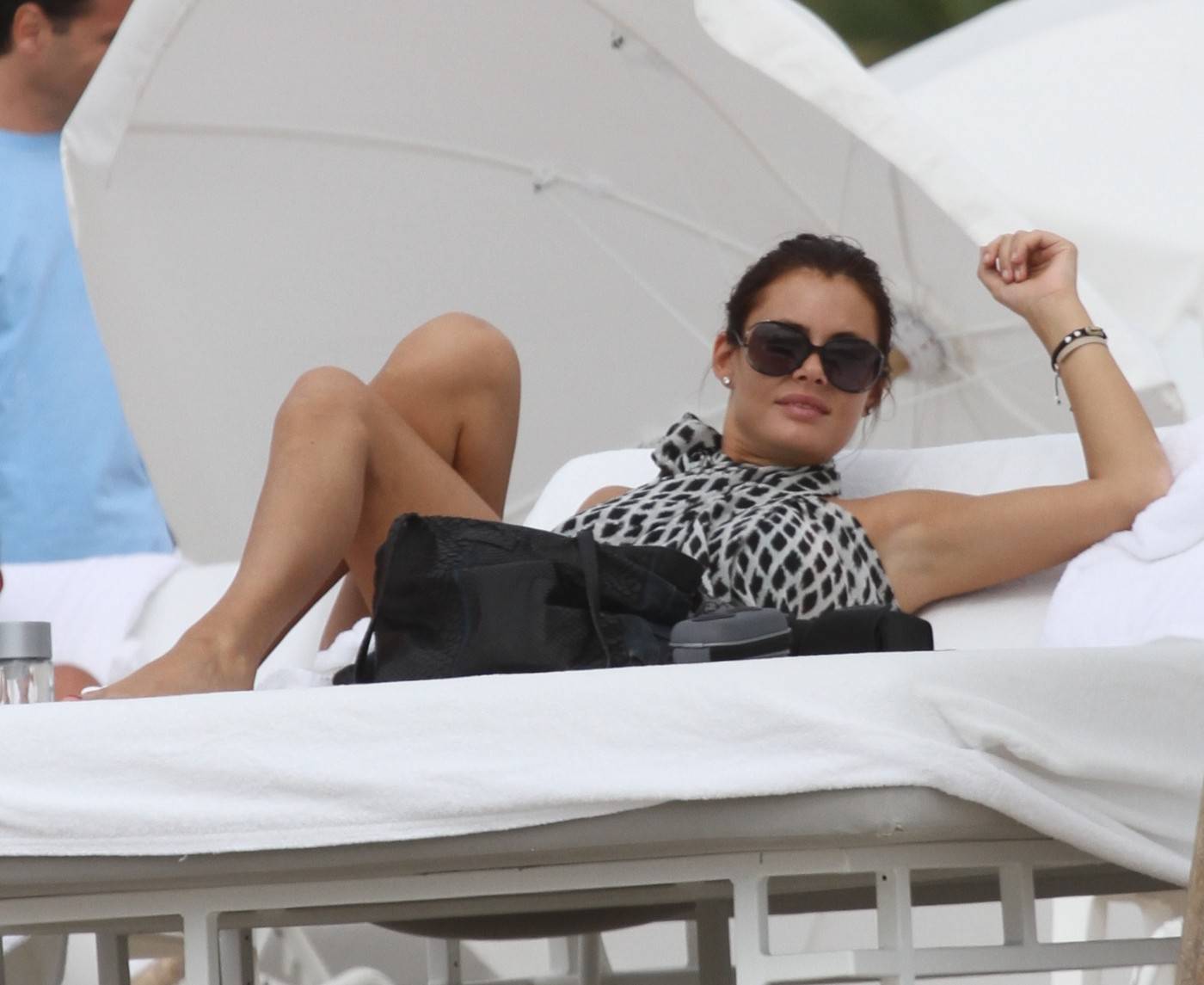 ROBERTO CAVALLI AND GIRLFRIEND IN MIAMI ENJOY BEACHES