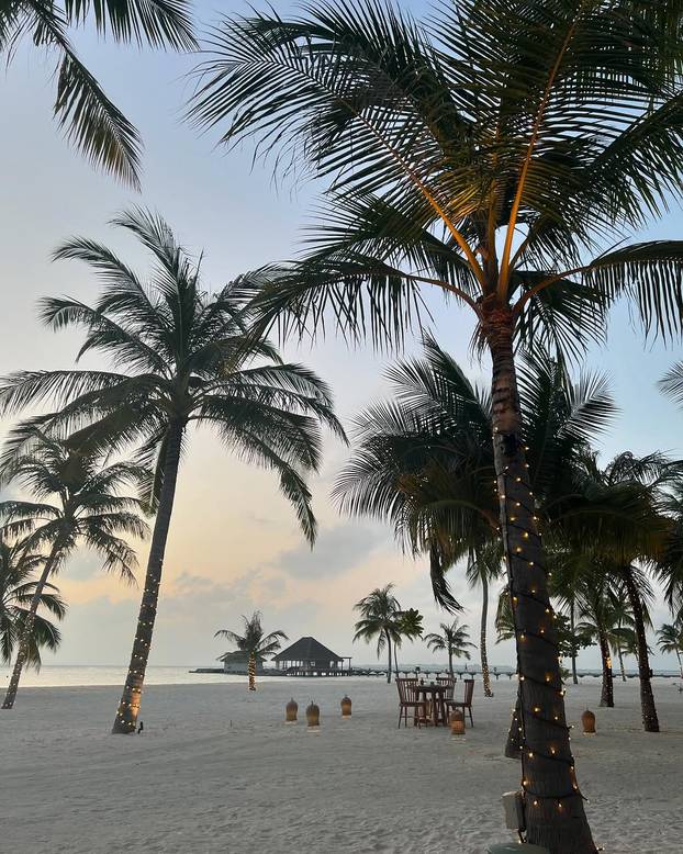 Siječanj iz snova! Brena, Maja, Severina i Nives zamijenile su tmurnu zimu za spokojno ljeto