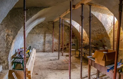 FOTO Senzacionalno otkriće u Čazmi: Ispod zgrade muzeja iskopali izgubljeni grad kraljeva
