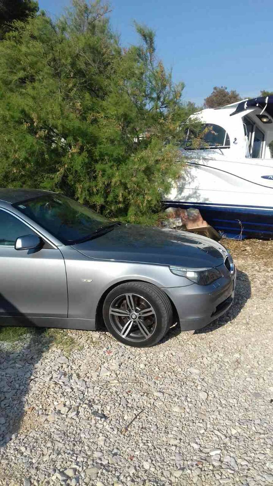 'Ide na nas!': Pijan je gliserom zamalo pokosio ljude na obali